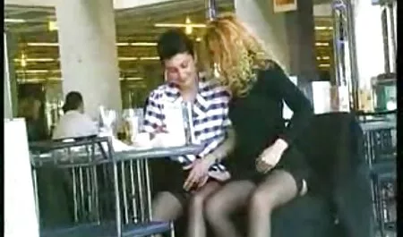 چوپان Lamore آن را روغن فیلم پورن داستانی زده و آن را محکم به هر دو سوراخ هل