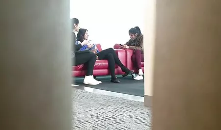 بلوند, زیبا, چشم های آبی و پستان بزرگ, سوراخ کرده زبان فیلم های داستانی پورن