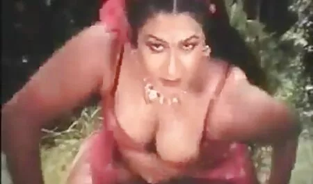 تازه کار, فیلم پورن از کون مادر, جوراب ساق بلند